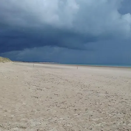 La Tireliere, Longere Bord De Avec Jardin * Surville (Manche)