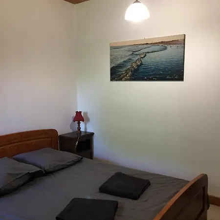 La Tireliere, Longere Bord De Avec Jardin