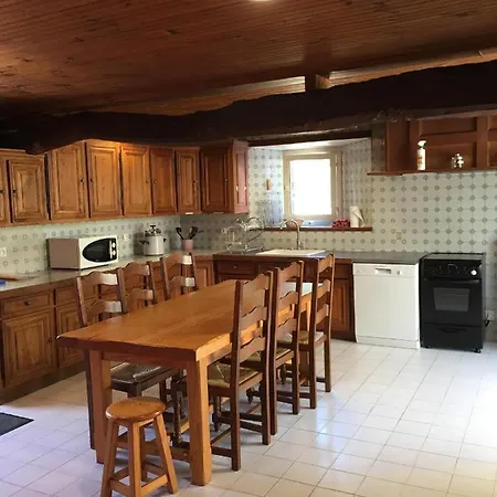 La Tireliere, Longere Bord De Avec Jardin