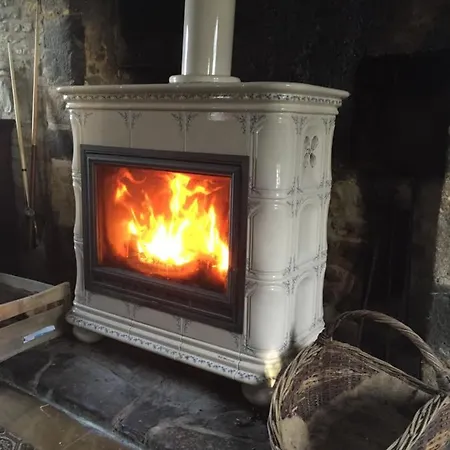 Feriehus La Tireliere, Longere Bord De Avec Jardin Surville (Manche)