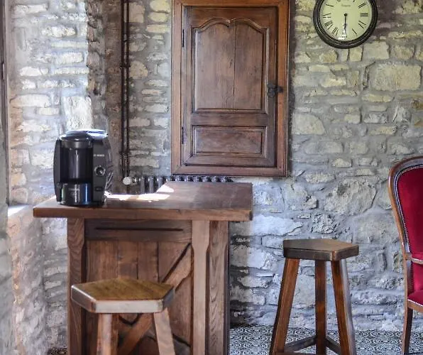 La Tireliere, Longere Bord De Avec Jardin *