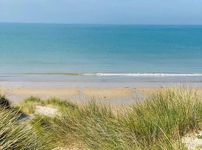 La Tireliere, Longere Bord De Avec Jardin Surville (Manche)