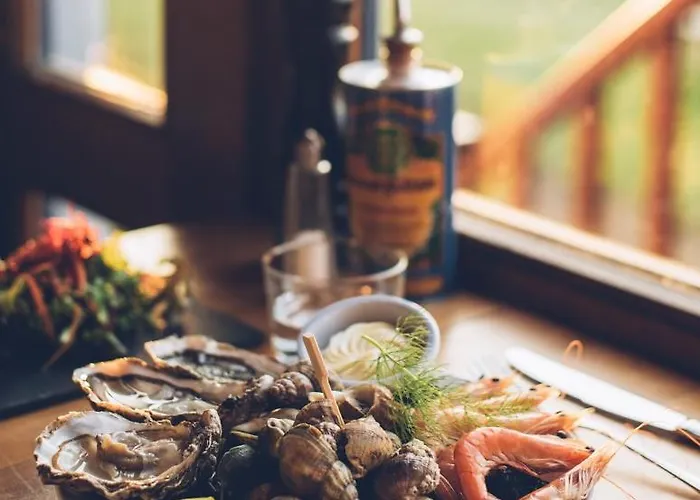 La Tireliere, Longere Bord De Avec Jardin